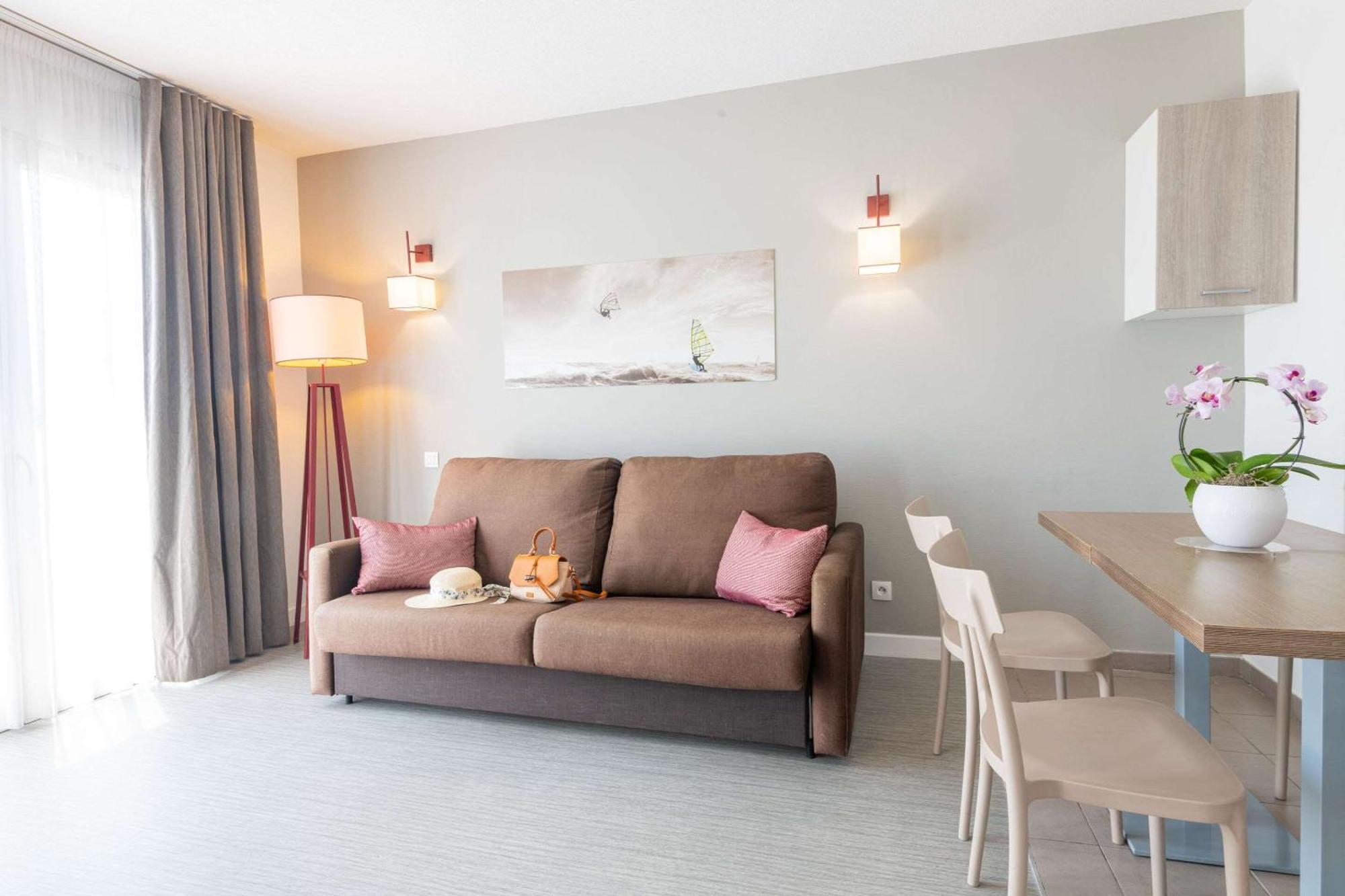 Comfort Aparthotel Cannes Mandelieu المظهر الخارجي الصورة